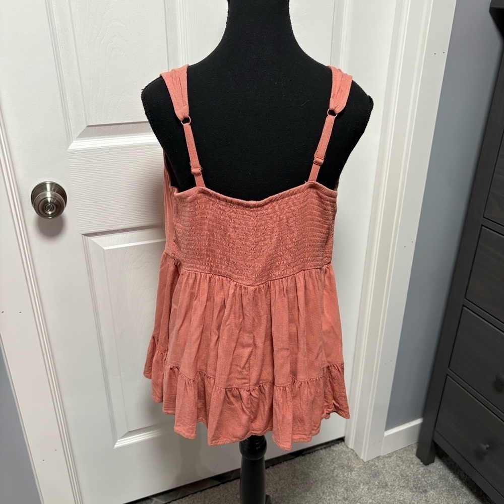 Torrid Tank - Picture 3 of 6